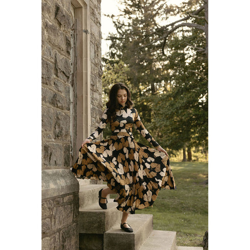 Ava and Lu Black Golden Geo Hearts Set