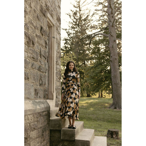 Ava and Lu Black Golden Geo Hearts Set