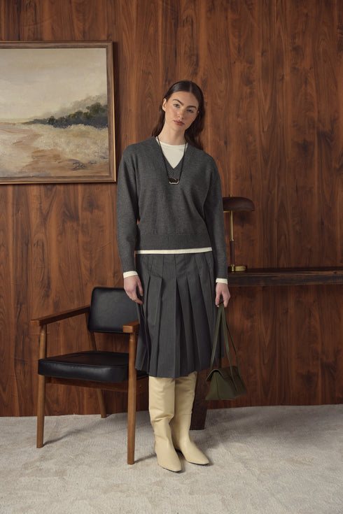 Point Short Pleated Skirt in Dark Charcoal
