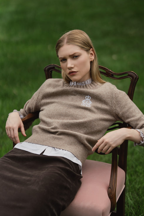 Point Fine Knit Crew Melange Sweater in Heather Brown