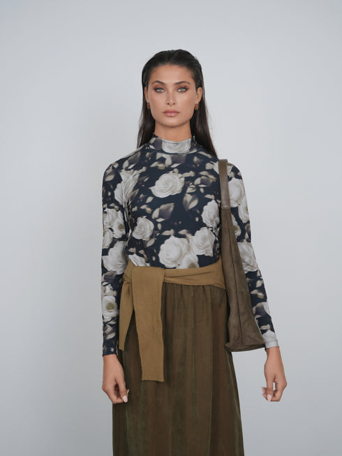 Point Mock Neck Top in White Roses