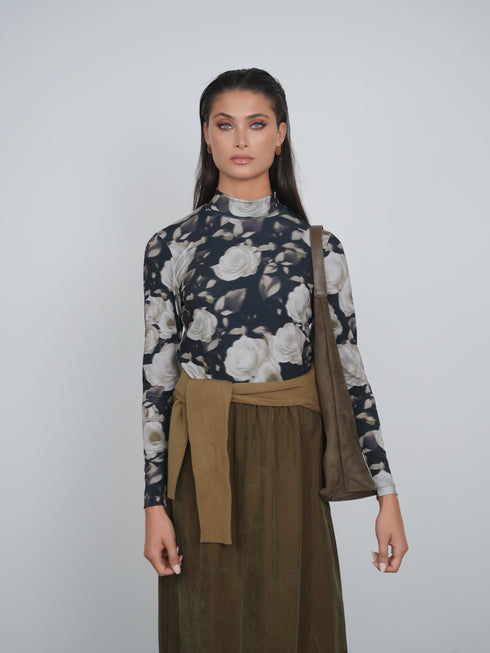 Point Mock Neck Top in White Roses