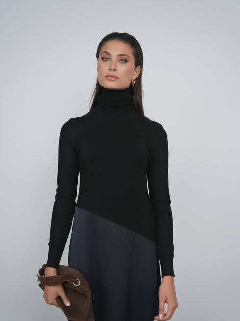 Point Mixed Turtleneck Dress