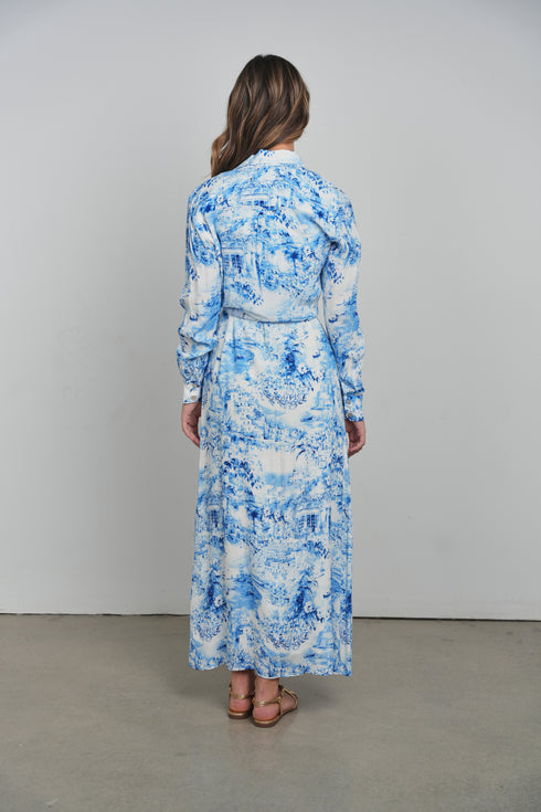 Point Georgette Blouse in Blue Portofino Print