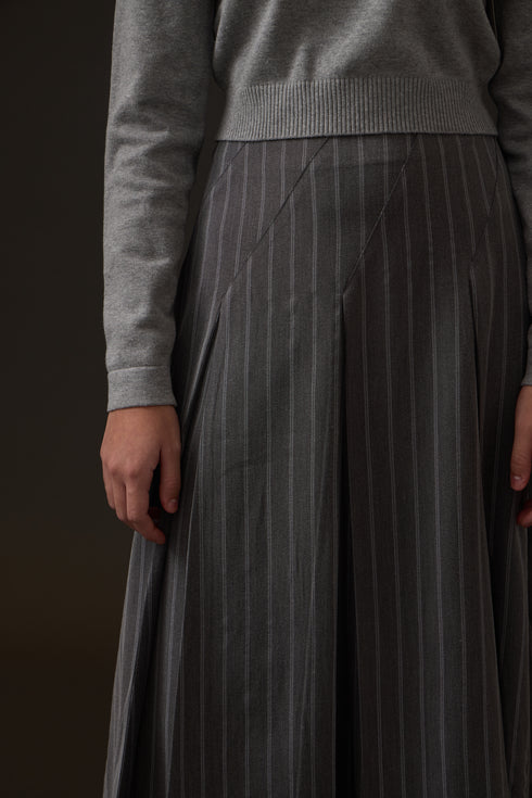 Soir Kristen Sweater & Vivian Skirt