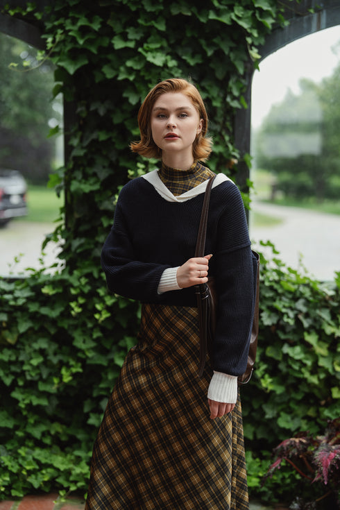 Point Sailor Sweater in Navy & Cream